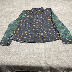 Women's Mixed-Print Button Down Shirt - Black with Green Sleeves